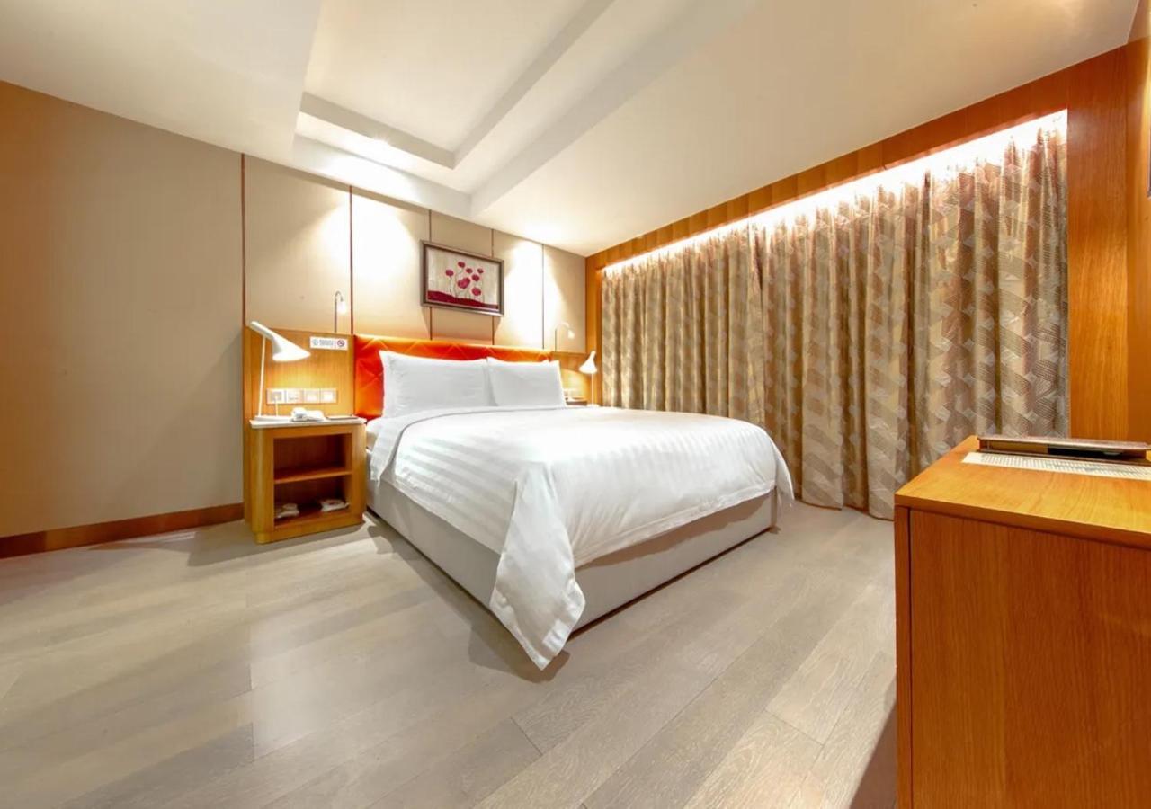 Royal Dragon Hotel Macao Exterior foto